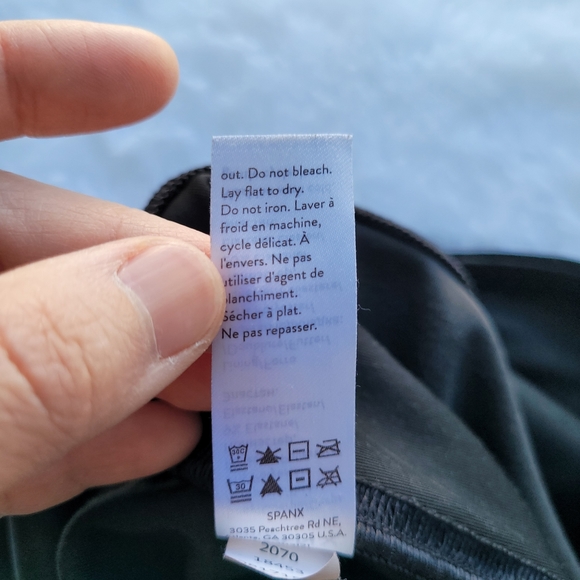 SPANX Velvet Leggings - Picture 12 of 13